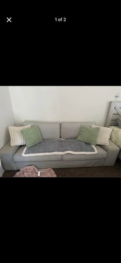 Light grey modern big 2 seater love seat