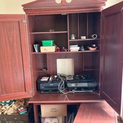 Desk/cabinet Dresser