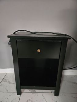 Black Nighstand With Outlets