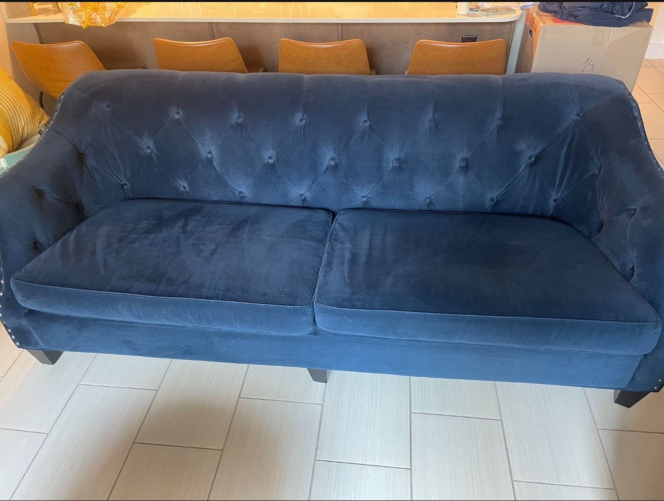 Rooms to Go Couch and Loveseat