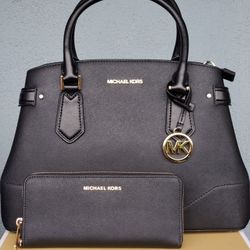 New Michael Kors Large Satchel And Wallet
