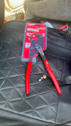 Milwaukee pliers