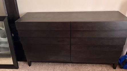 Living Spaces King Bedroom Set
