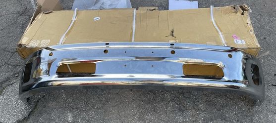 14-18 DODGE RAM FRONT BUMPER W/O PARKING SENSOR HOLE (CHROME)