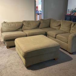 Free Sectional With storage Ottoman 