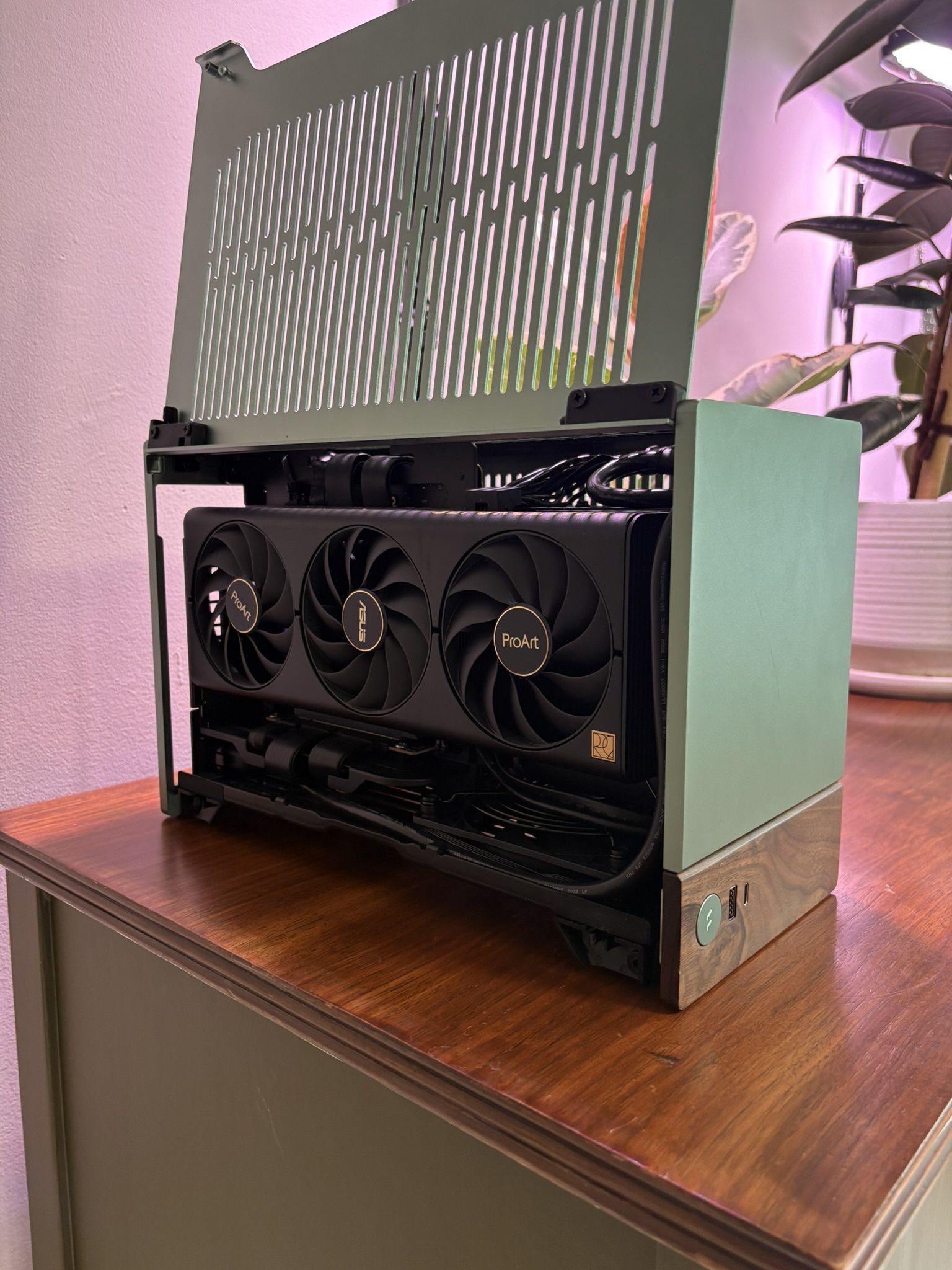 RTX 4070TI | Ryzen 5 7600X3D | 32GB DDR5 | 1TB SSD | 850W Gold PSU | Air Cooler | Fractal Terra