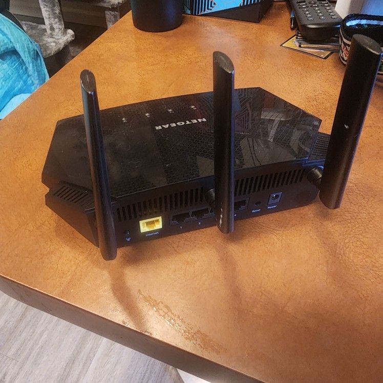 Netgear ax1800 router