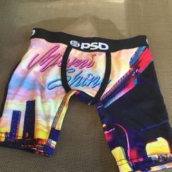 PSD Médium . Small  $18 Each .