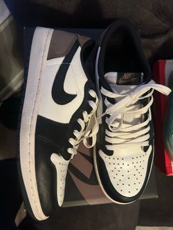 Jordan 1 low mochas