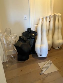 Mannequin Bundle Legs & Torsos Female/Male