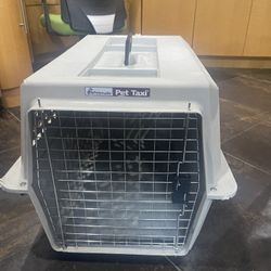 Petmate Pet Taxi Pet Carrier