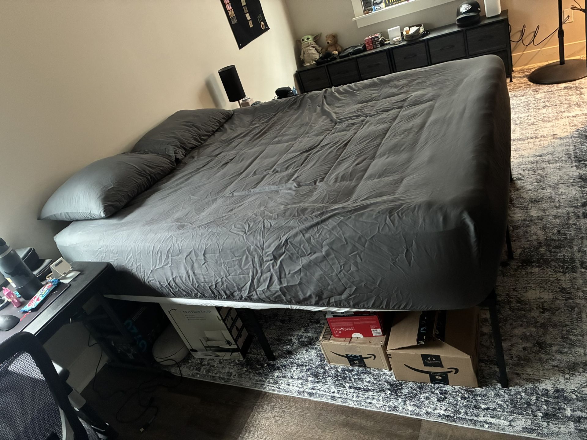 Queen Bed, Etc.