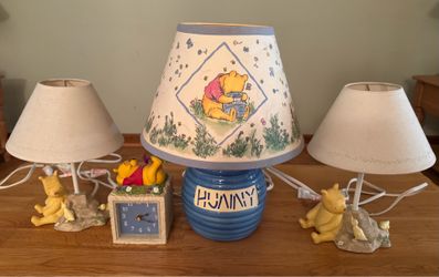 MINT Vintage Disney Classic Winnie the Pooh 4-Piece Nursery Set, Michel & Co, Lamps & Alarm Clock