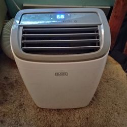 Portable Black and Decker Air conditioner "Indoor"