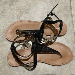 women’s sandals (size 8)