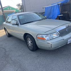 Mercury gran Marquís 2003 título limpio acepto carro a cambio