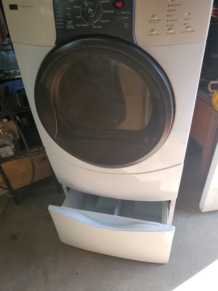 Kenmore Gas Dryer Good Conditions