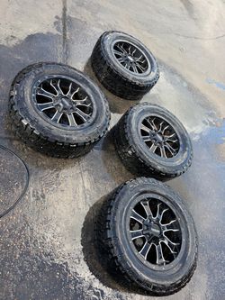 5 lug 20” aftermarket wheels