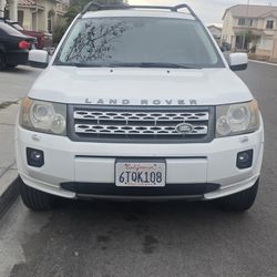 2011 Land Rover LR2 SUV 4D