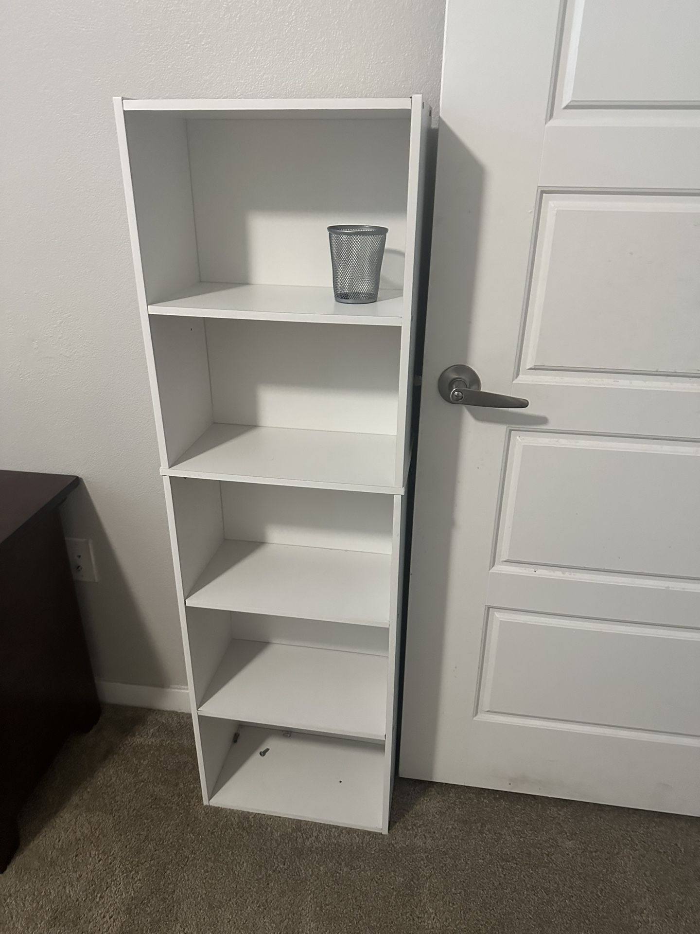 Bookshelf / Bookcase