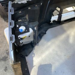 22-24 Dodge Ram 1500 Right Mirror
