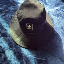 Adidas Bucket Hat 