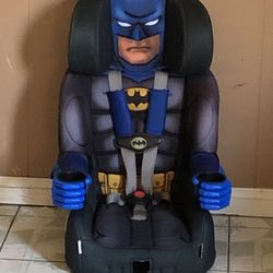 LIKE NEW BATMAN BOOSTER CAR SEAT!!!!