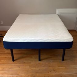 Sleepy’s Queen Prime Mattress With Deluxe Platform Frame 