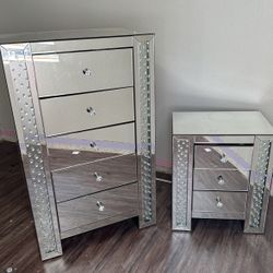 SET OF GLASS MIRROR LUXURY DRESSERS
