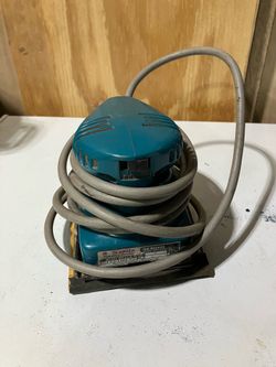 Makita palm finishing sander