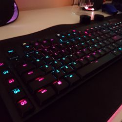Logitech G915 Wireless Keyboard