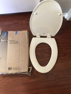 Toilet Seat (brand new)