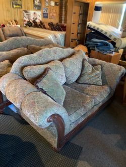 Sofa & Loveseat- NEED GONE TONIGHT