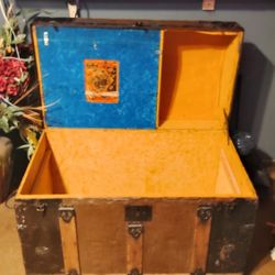 1800s Victorian Dome Top Alligator Antique Steamer Trunk