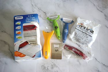 LOT kitchen items zyliss 4 in1 slicer, peeler, pizza cutter, bottle opener