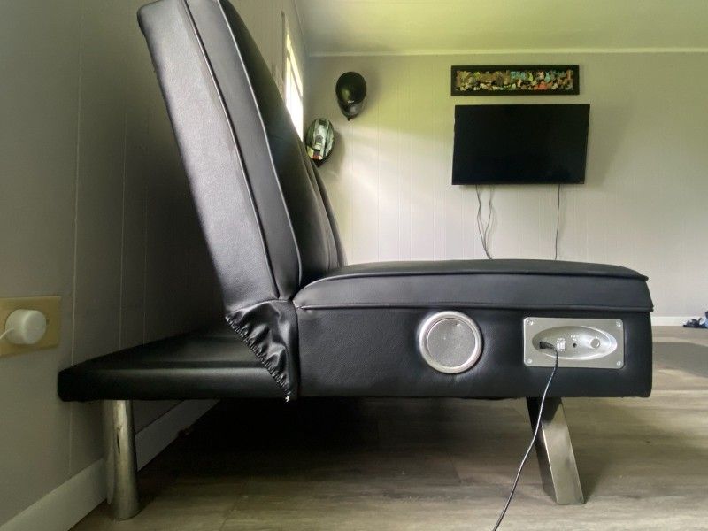 Black Futon With Bluetooth Speakers Obo Trade
