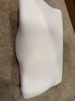 Free ergonomic pillow