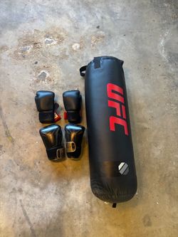 Punching pag with two sets of gloves