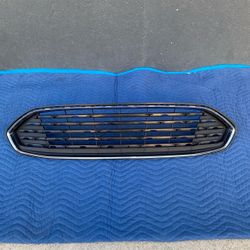 2013 to 2016 Genuine Ford Fusion Front Bumper Grille Cover OEM DS73-8150-BDW