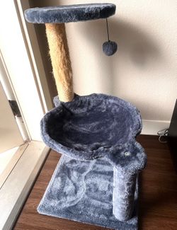 Cat Tree with Scratching Post (Pick Up Today in Cedar Park)