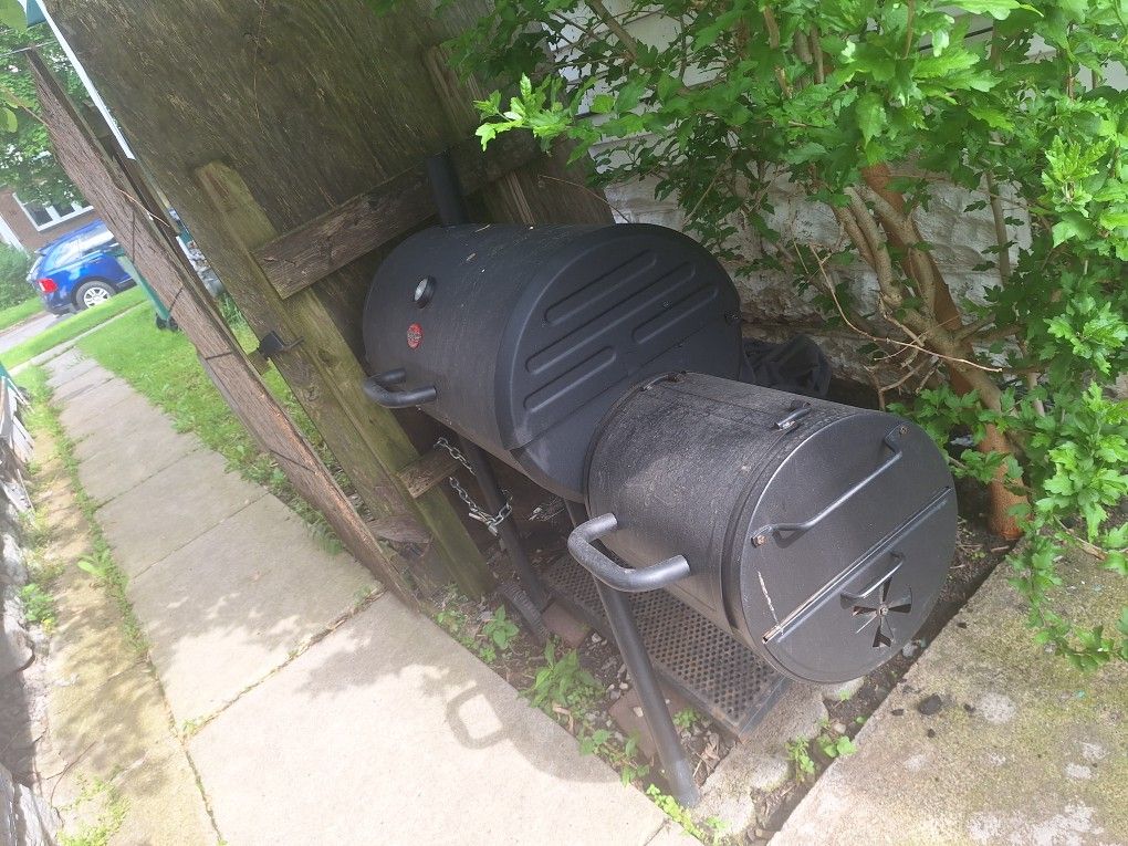 Smoker / Grill