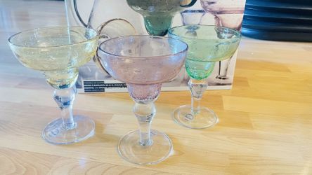 8 Colorful Margarita Glasses