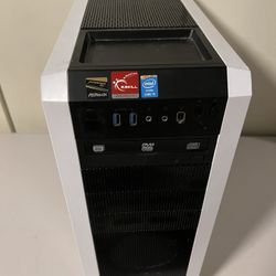 White Corsair Gaming PC Case