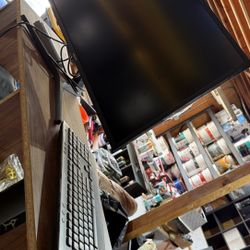 Samsung Computer Monitor 