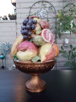 VINTAGE ITALIAN FRUIT TOPIARY