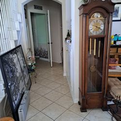  Grandfather clock