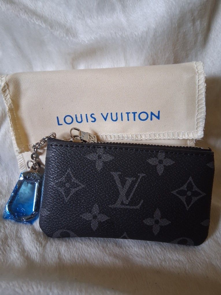 NEW/Never Used Monogram Louis Vuitton Key Pouch