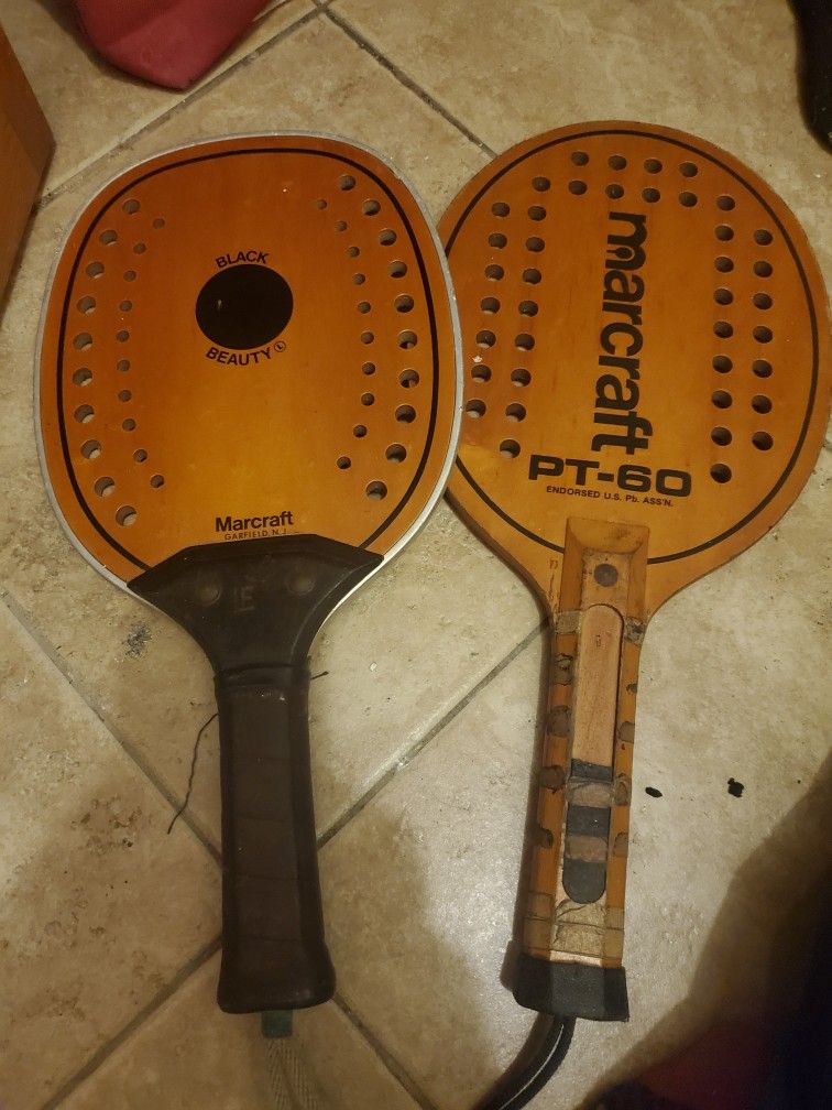 Set Of Wooden Vintage Paddle Board Paddles Marcraft Pt-60 & Black Beauty