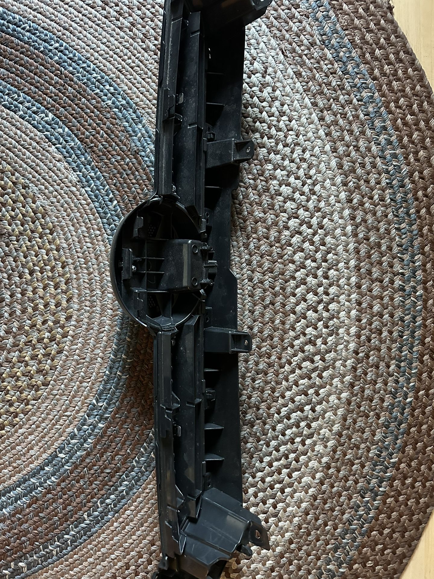 2024 4runner sr5 grill