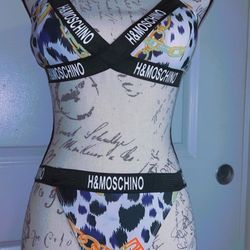 MOSCHINO 